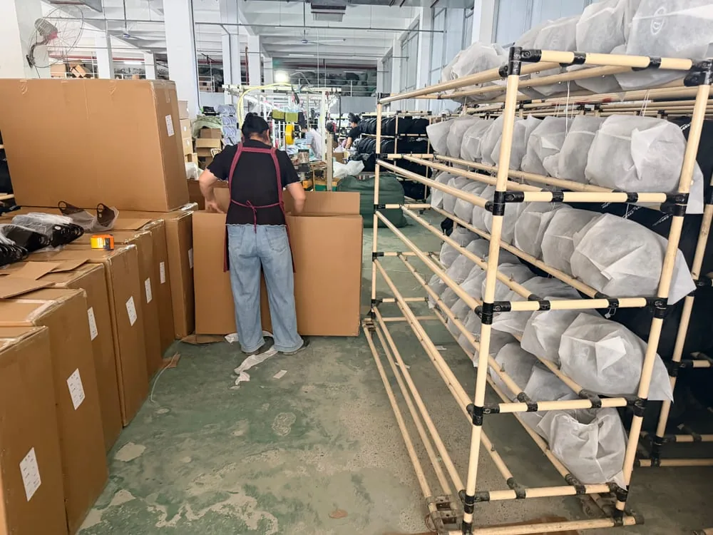 Empaque de cascos para motocicleta para despacho
